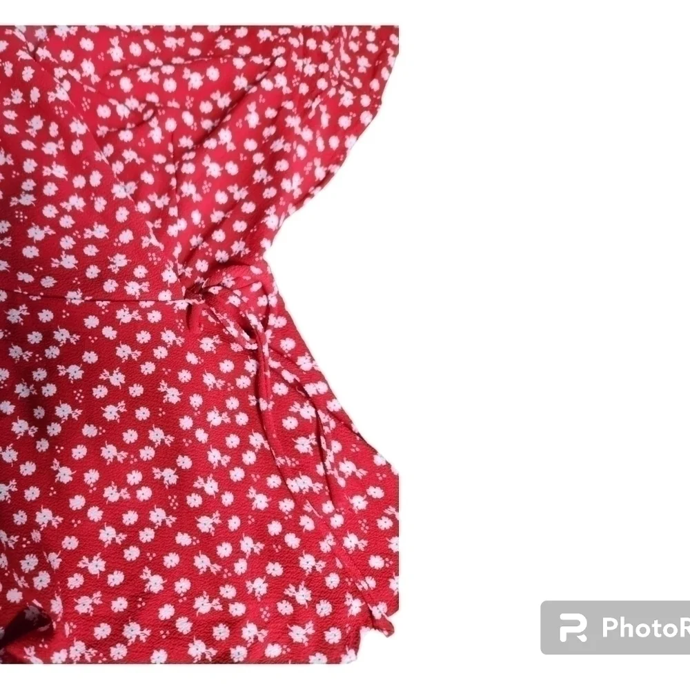 Monteau Faux Wrap Flutter Sleeve Floral Blouse Small